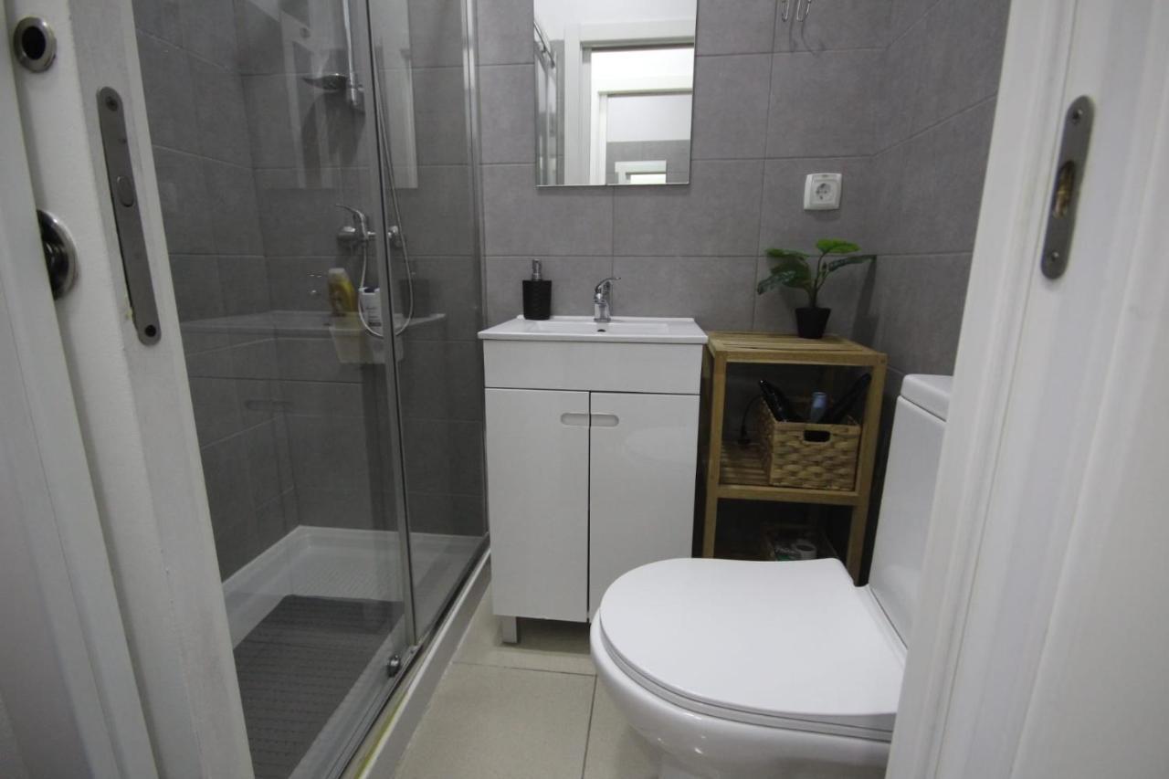 Antique M1 R1 - Amazing Double Room With Shared Bathroom In Marques Pombal Lizbona Zewnętrze zdjęcie